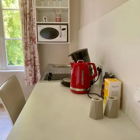 Manoir Des Pavements *